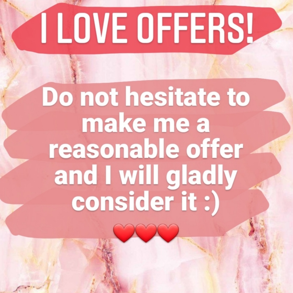 Welcome to my closet 🤗